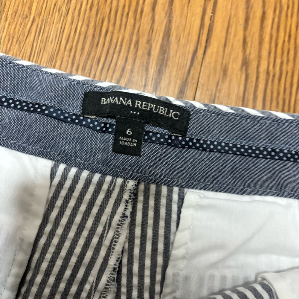 Banana Republic searsucker shorts - Picture 2 of 3
